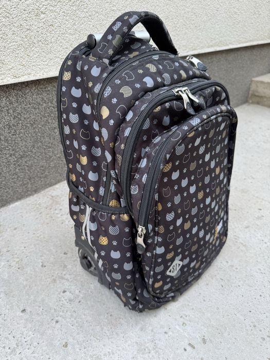 Ghiozdan troller scoala