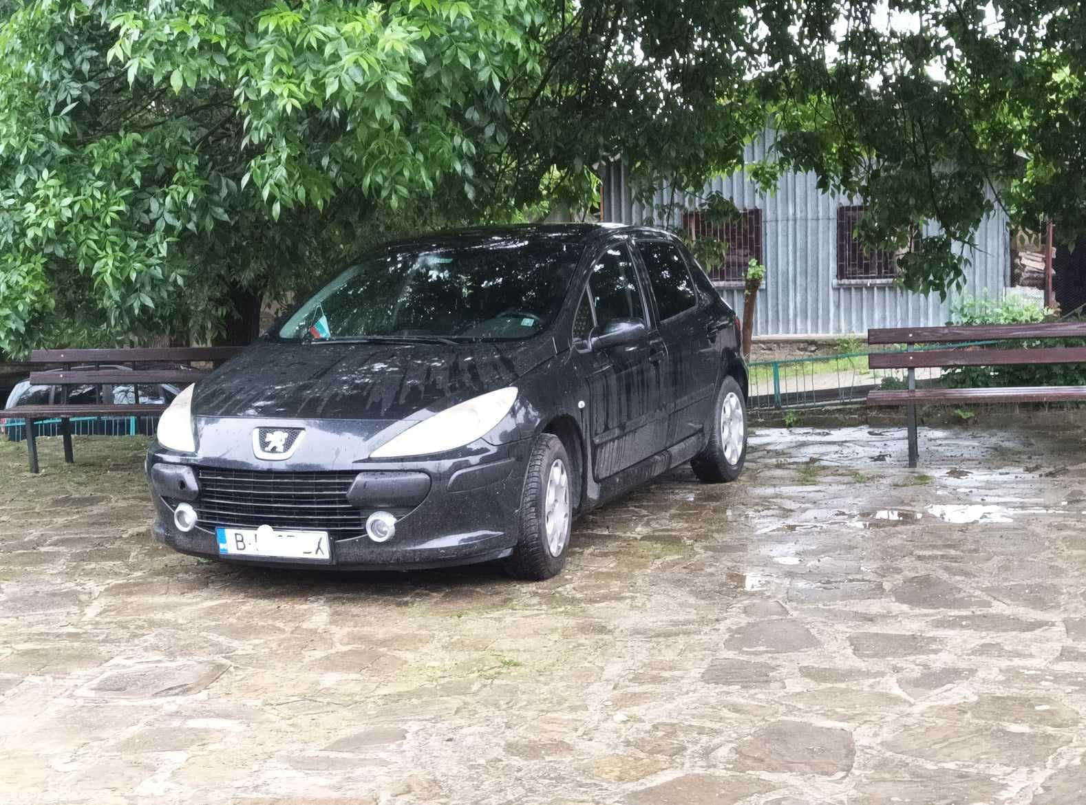 автомобил Пежо 307