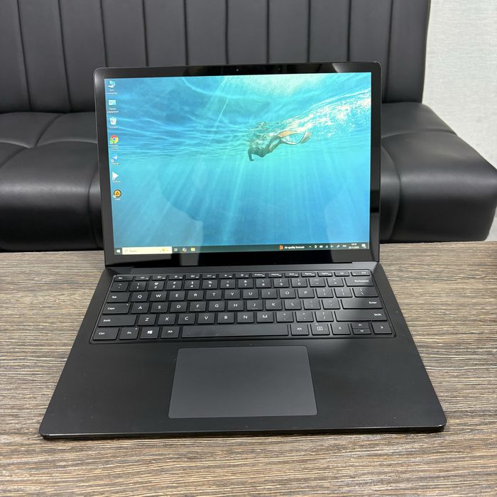 Американский Microsoft Surface i7 10gen 16/256gb 2K экран!