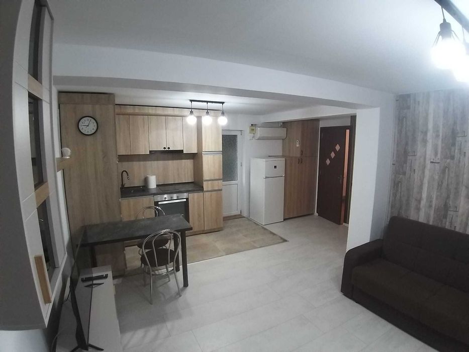 Proprietar, inchiriez apatament 2 camere cu curte, parcare ,Giurgiului