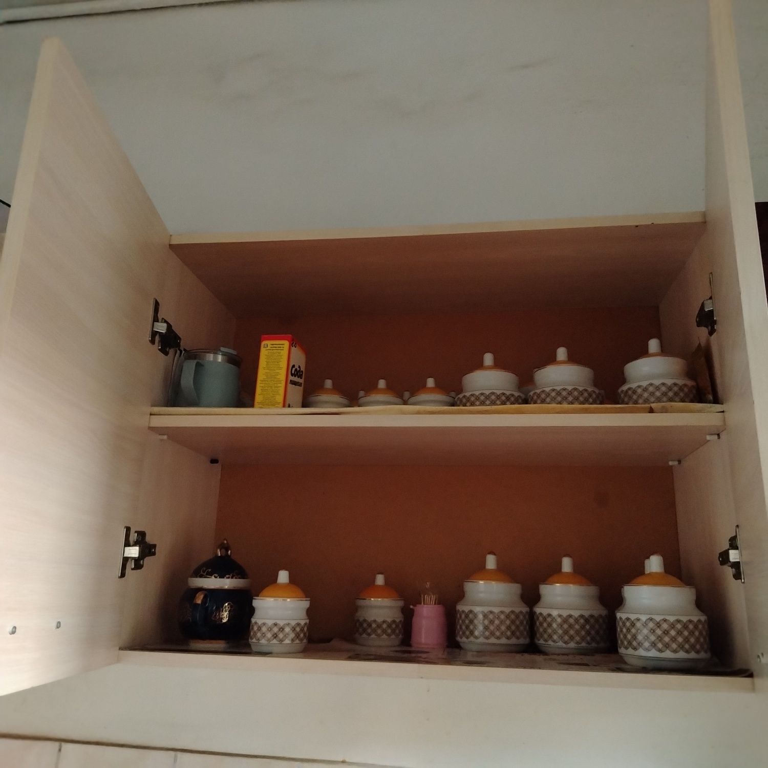 Mebel oshxona uchun sotiladi