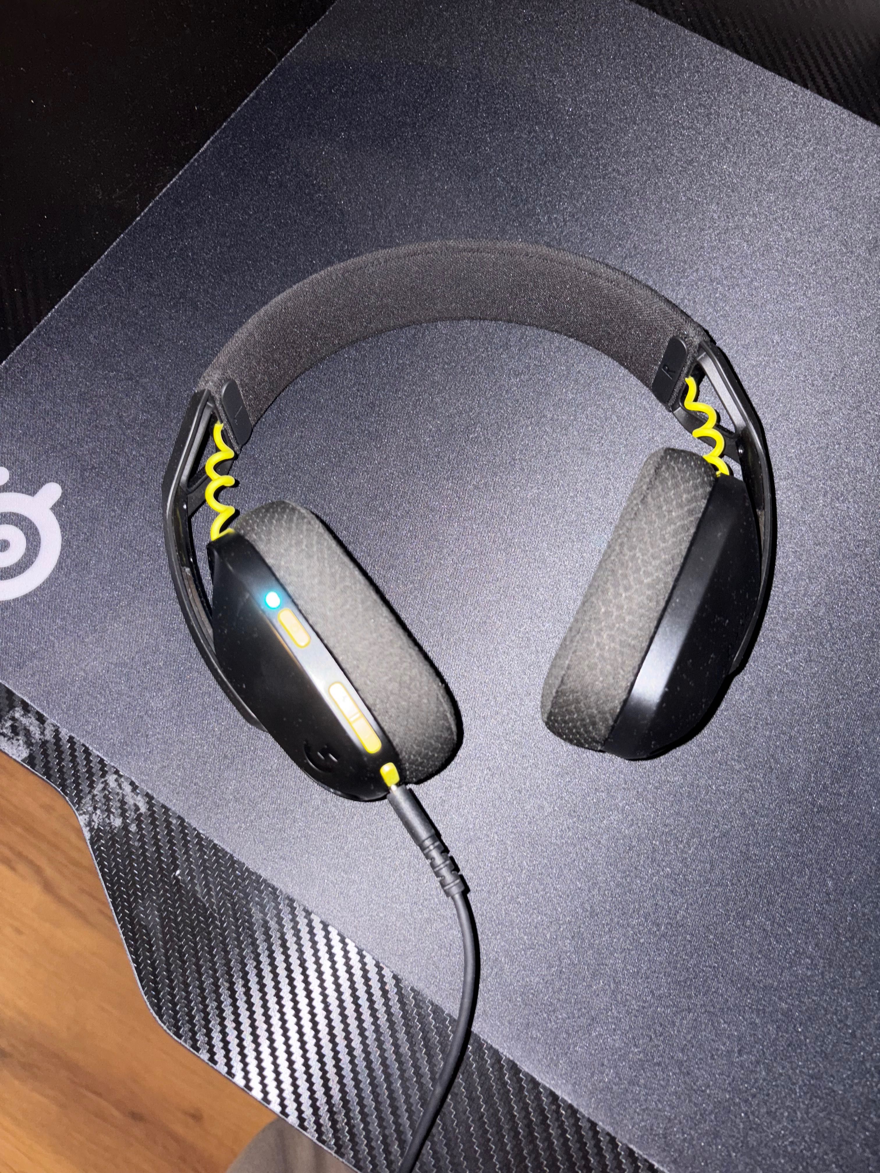 Наушники Logitech g435