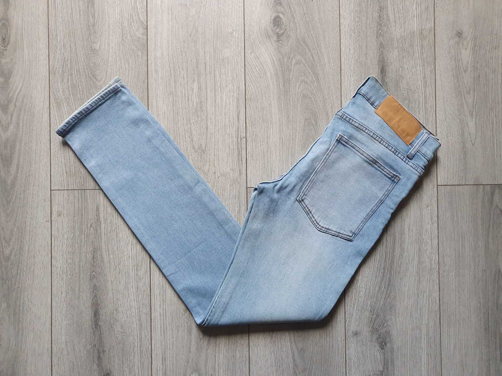 Blugi CHEAP MONDAY "Tight" barbati - Marime W32 L32 (Talie 83 cm)