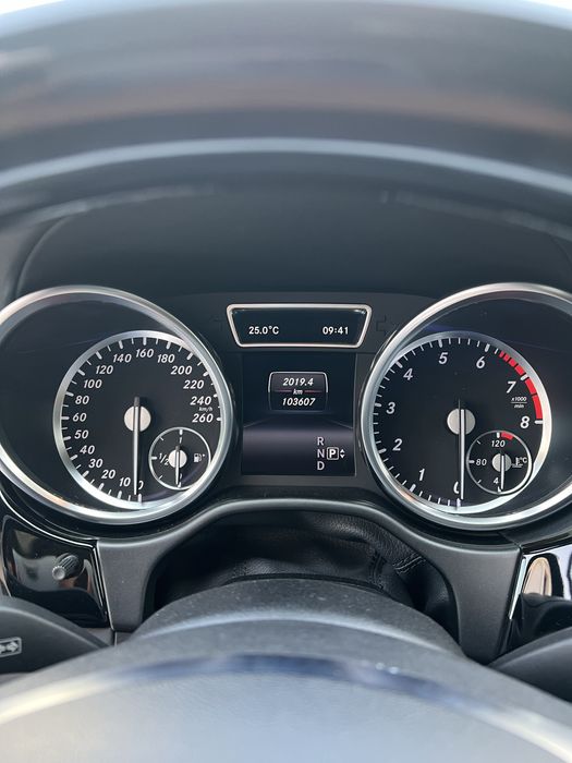 Mercedes Benz GL 400