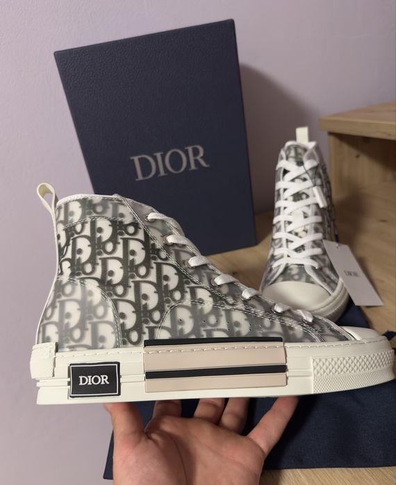 Dior B23 High.