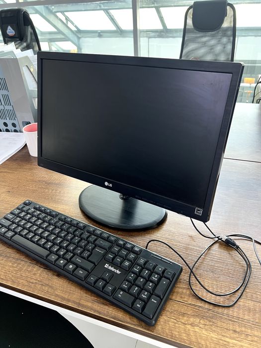 Полный набор: монитор и процессор в отличном качестве