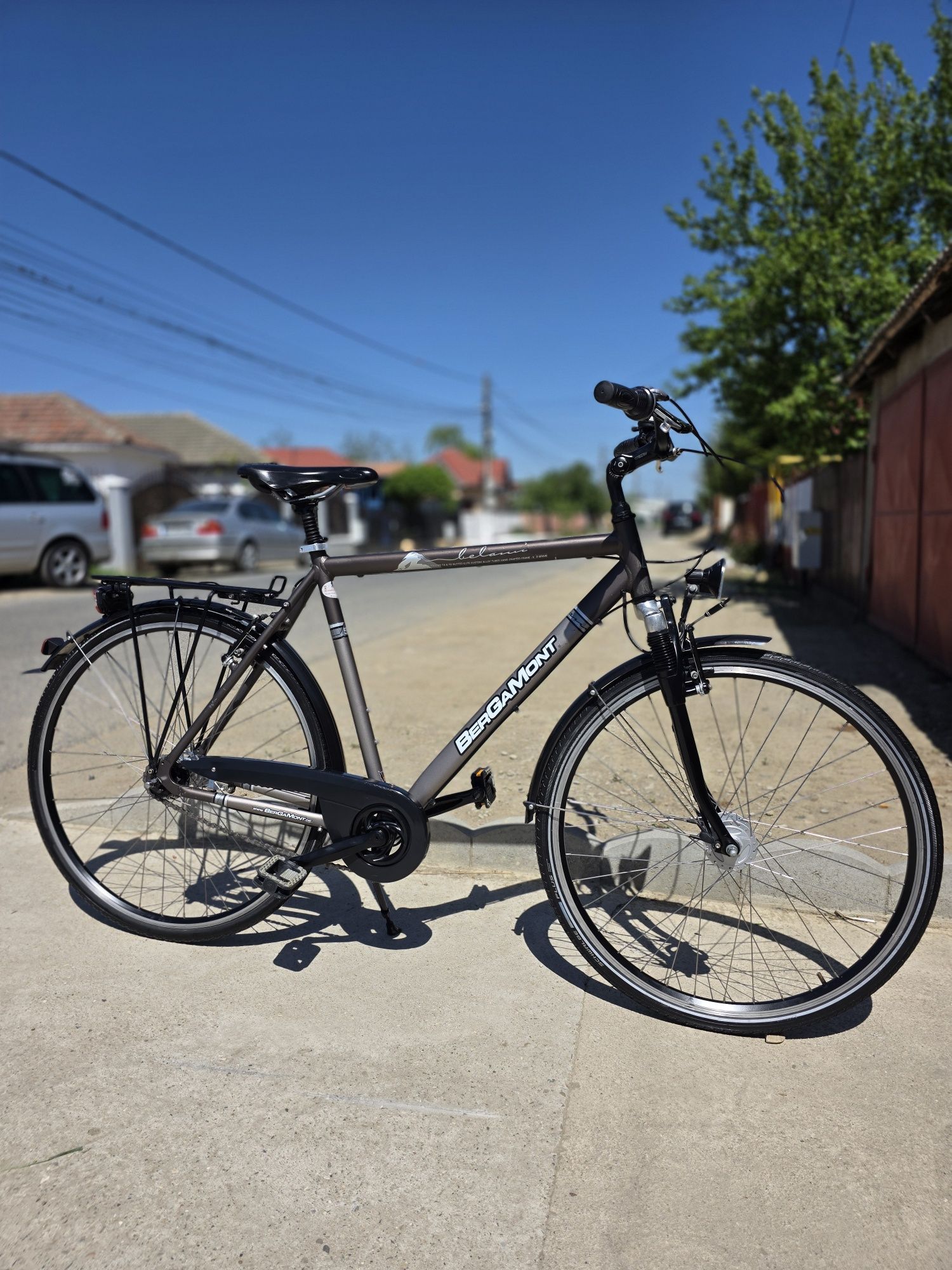 Bicicleta 28 inch dinam in butuc (citește anuntul)