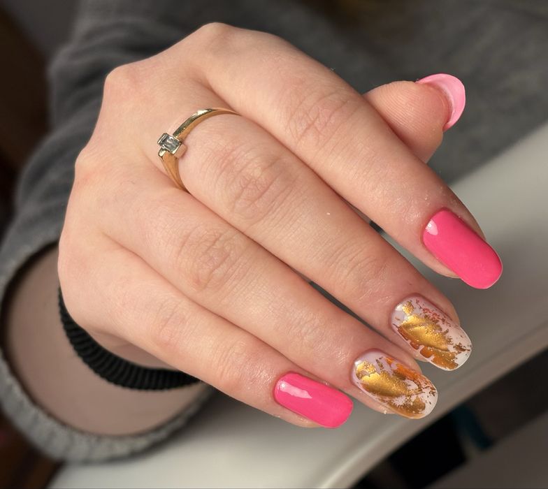 Manichiura cu gel/oja semi