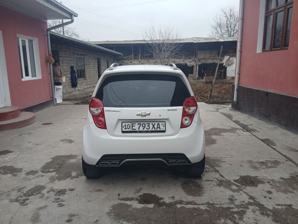 Spark 2010 gaz bor