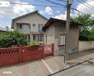 Casa cu 7 camere in regim de inaltime P+E in Giurgiu