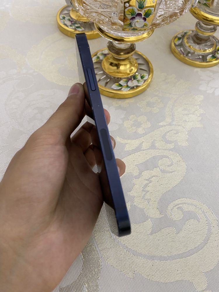 Iphone 12 ideal