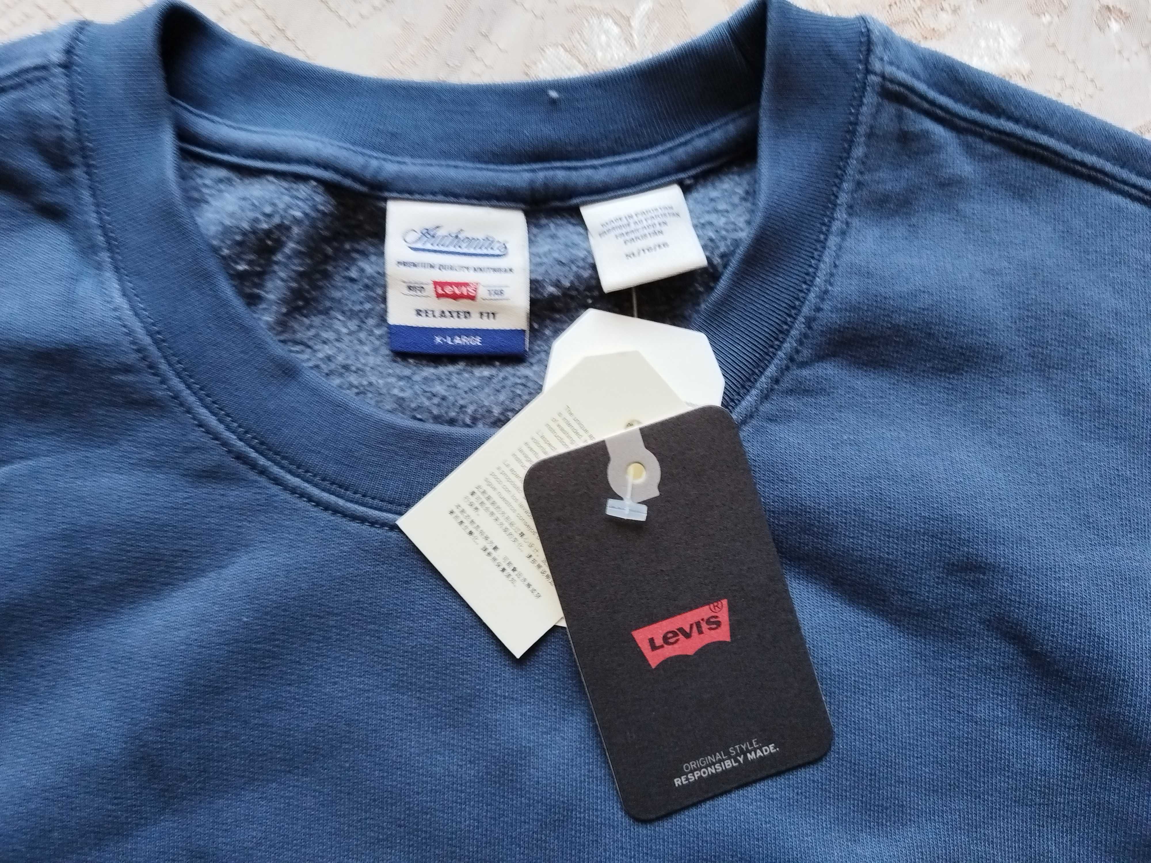 Мъжки блузи Levi's - размер XL/XXL