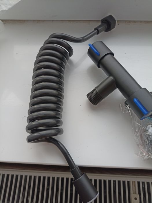 Dus igienic cu robinet cu 2 iesiri