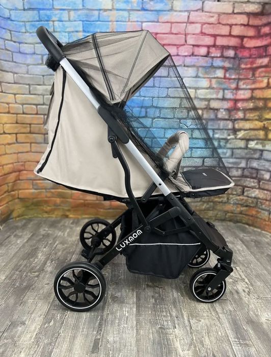 Коляска прогулочная