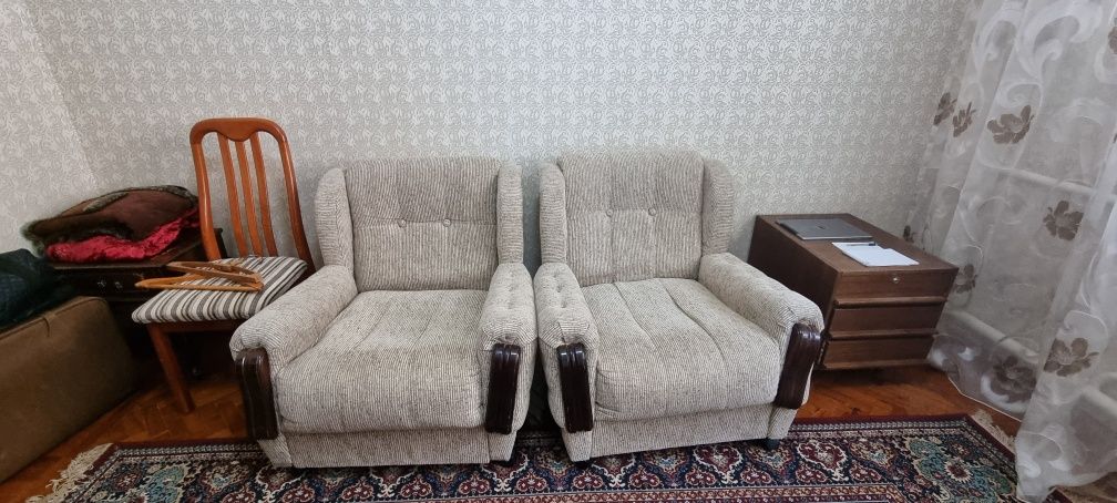 Продам мебель и шкафы