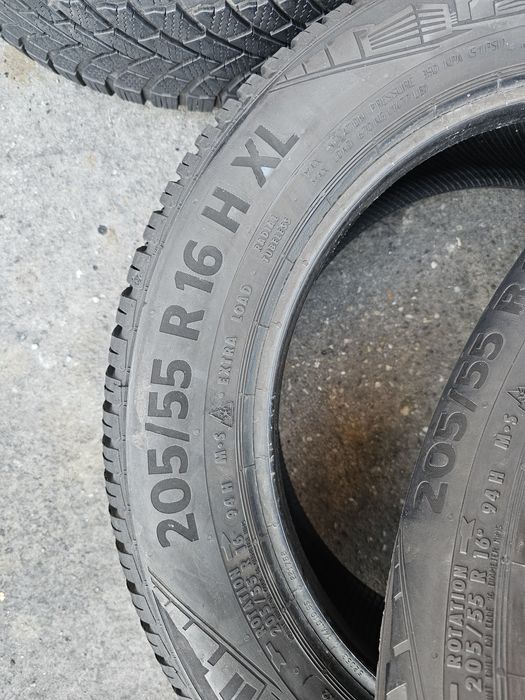 205 55 R 16 Continental iarna