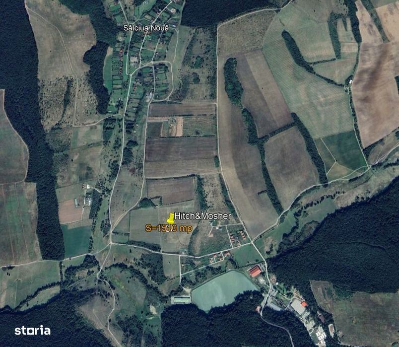 Teren intravilan langa padure