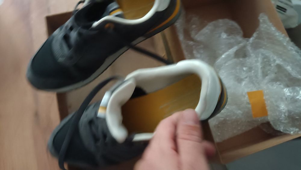 Adidași Polo 42 (26.5]