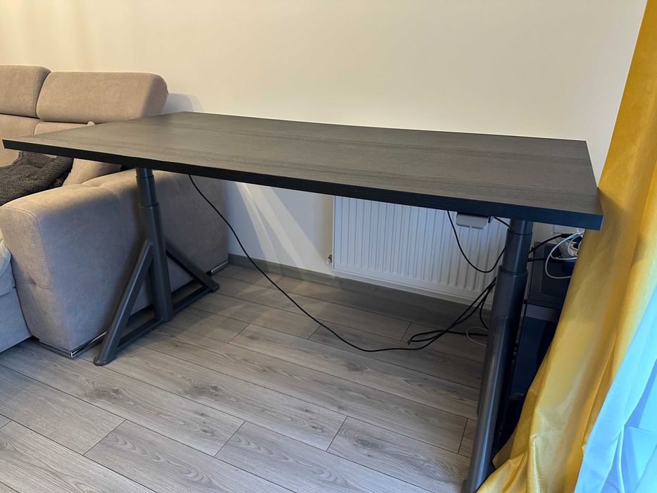 Birou reglabil pe inaltime IKEA IDASEN - 160x80 cm