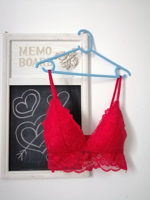 Bustiera sutien rosu din dantela H&M marimea M 38