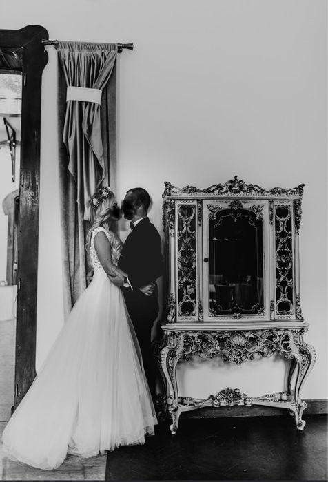 Vand rochie mireasa Natalia Vasiliev