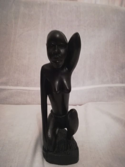 Statueta Abanos proveniență Africa