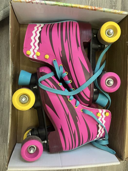 Кънки “soy luna”, 37 номер.