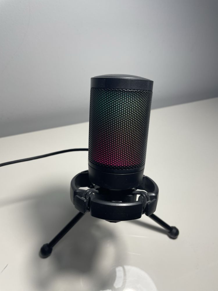 Микрофон Fifine A6V