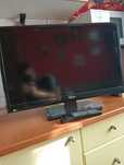 Televizor cu led Akai se aprinde , se aude difuzorul dar nu se vede