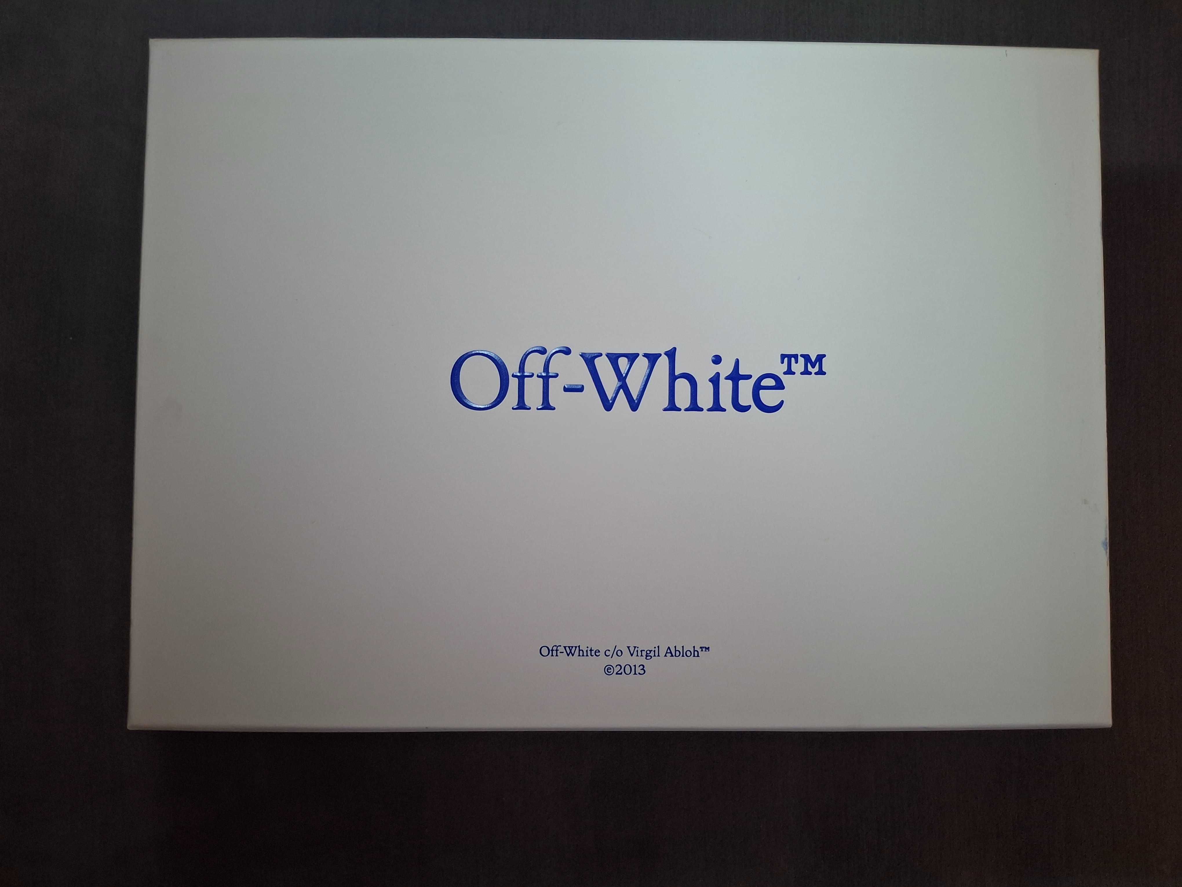 Off-White
Kick Off Sneakers; дамски; 37-ми номер; състояние ново;670лв