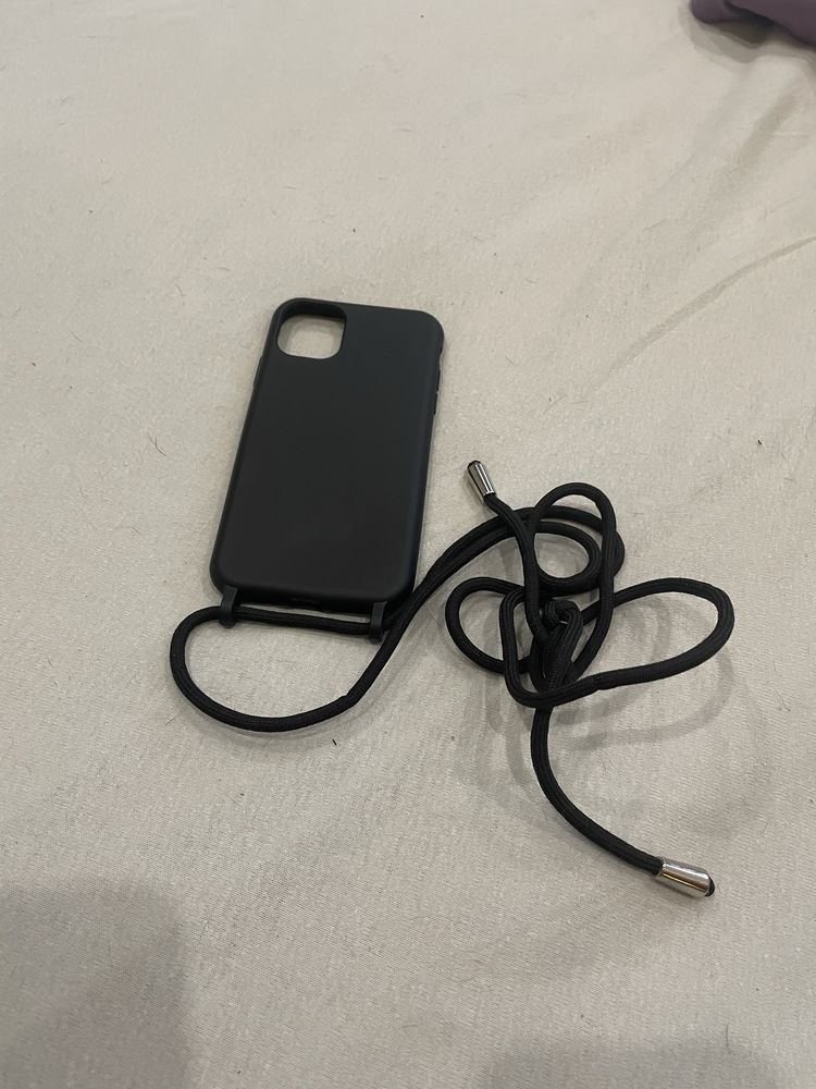 Калъфи за iPhone 11