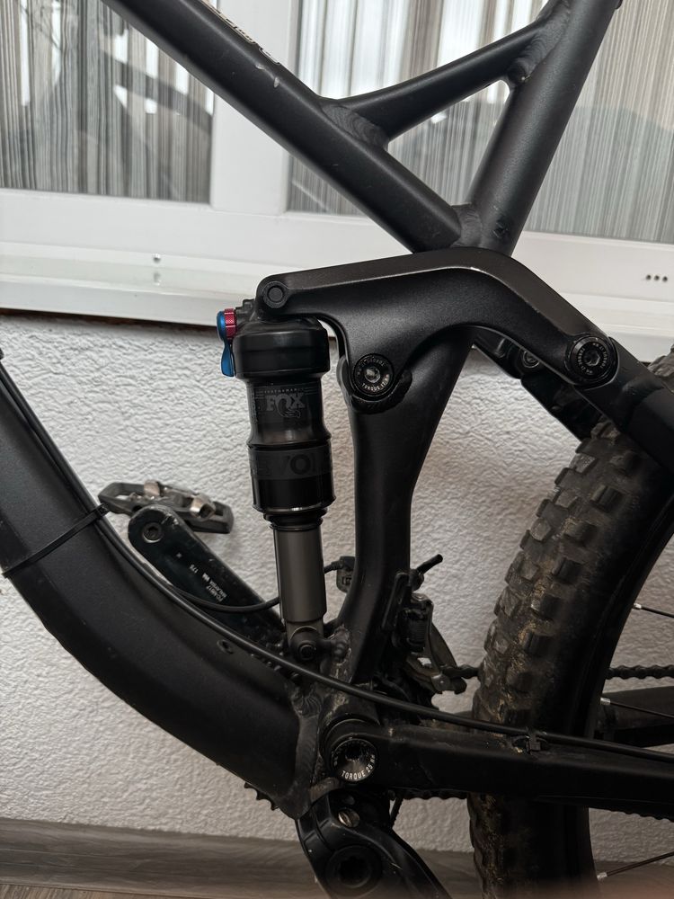 Canyon Spectral 27.5 планински велосипед