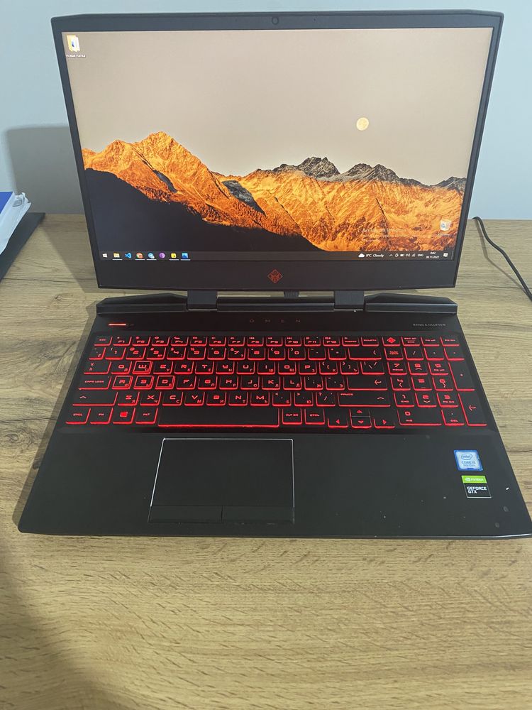 Мощный игровой ноутбук HP Omen 15.6”. Игровой наушник в подарок!