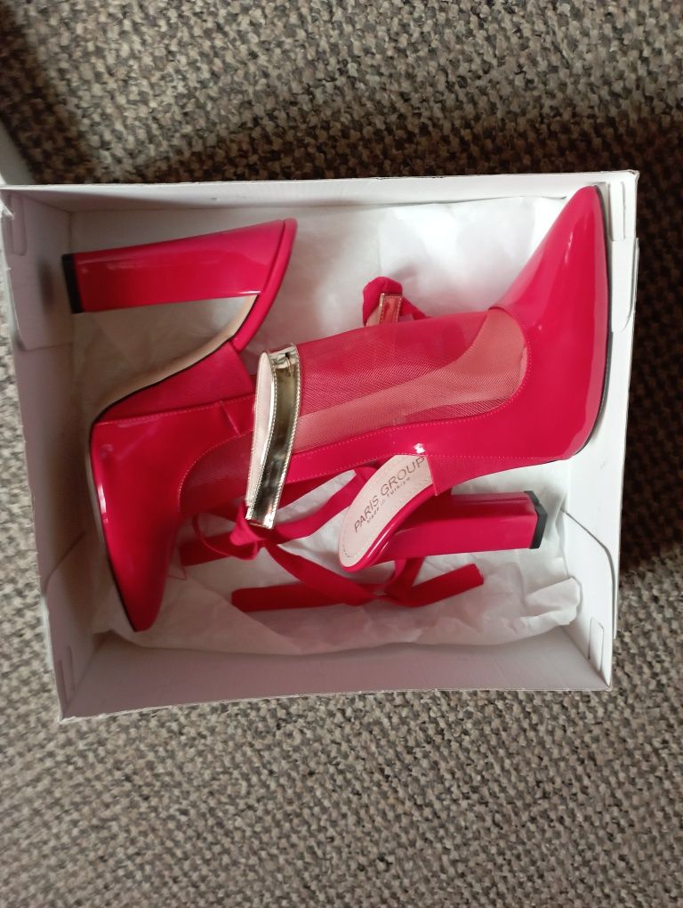 Дамски червени официални обувки