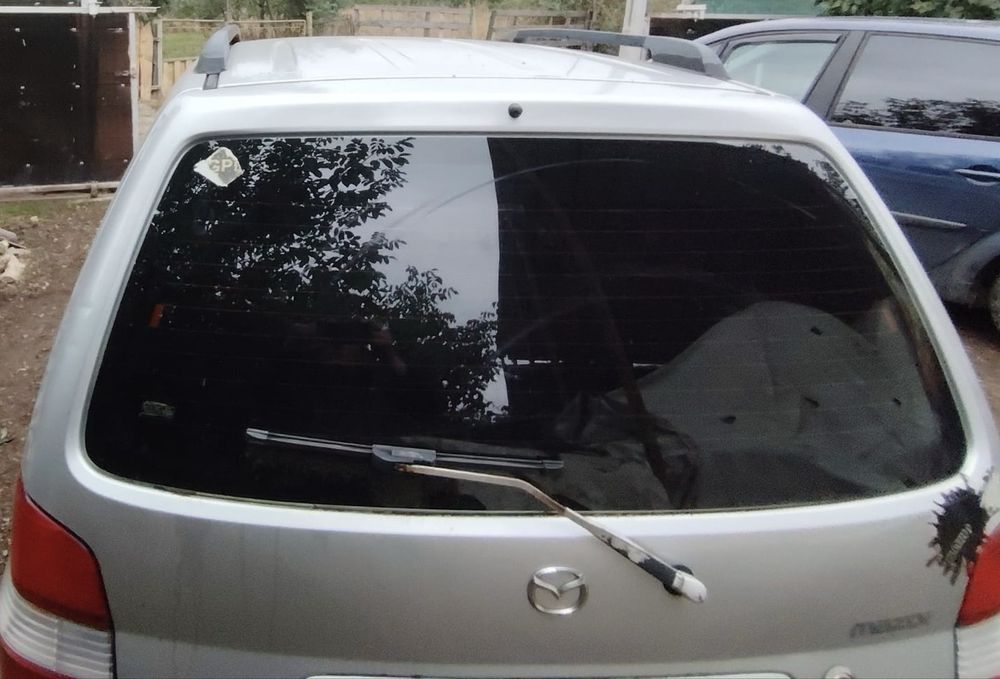 Vand Mazda Demio 2002 cu GPL