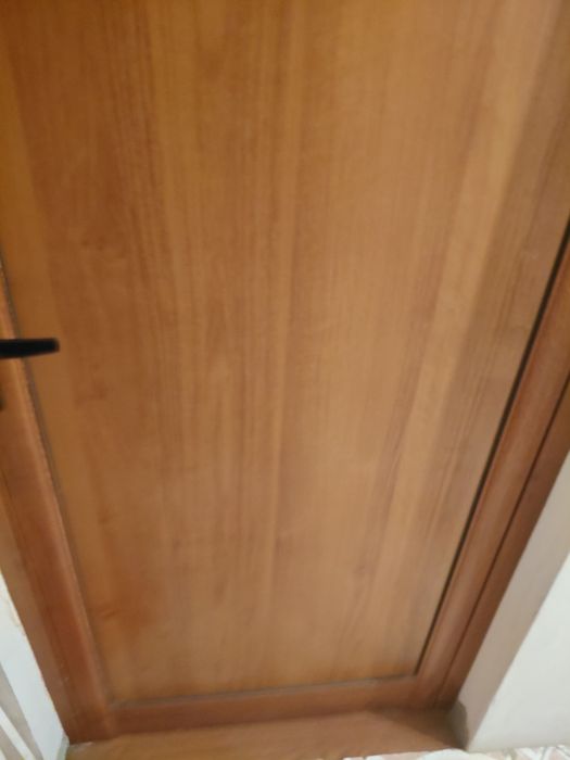 Продава ПВЦ врати