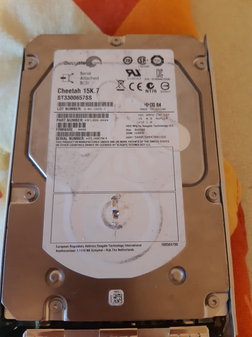 Hard disk SAS 300Gb Transport Gratuit