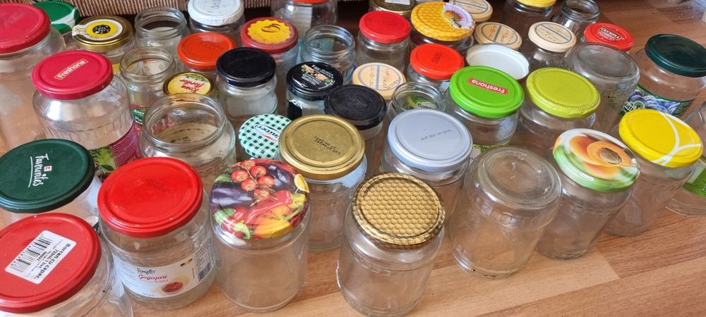 Borcane mari si mici 0,7 lei buc