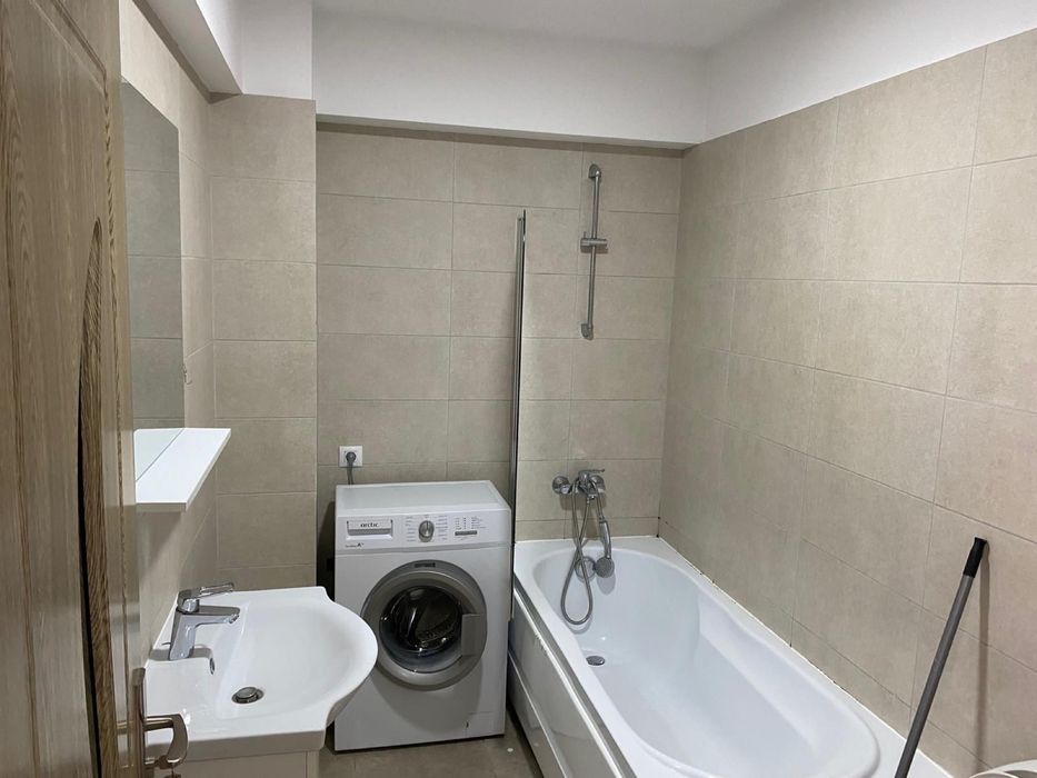 Apartament de închiriat cu loc de parcare