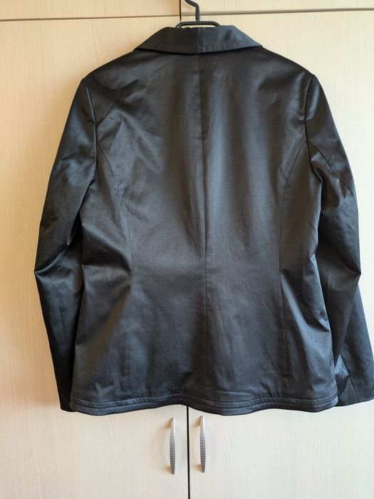 Sacou damă mărimea 44 negru lucios egant