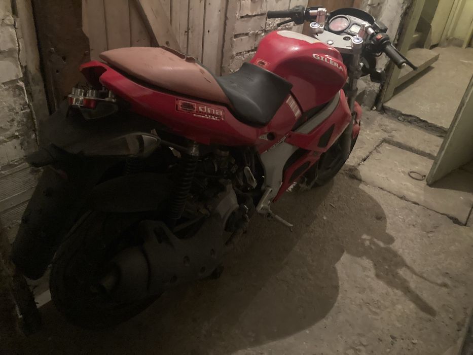Продавам на части gilera DNA 125 4 valve