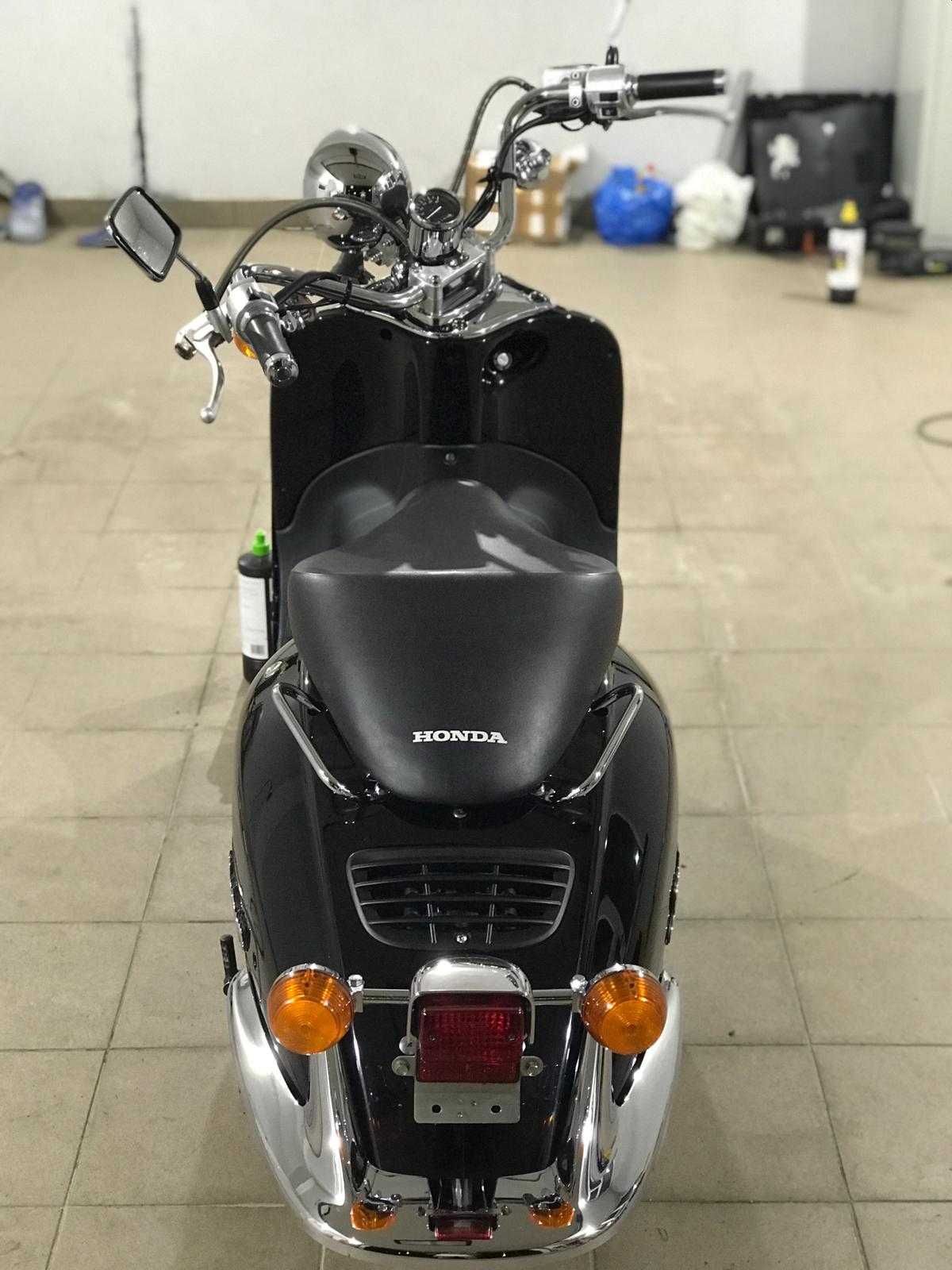 Vând scuter Honda shadow 49 cm