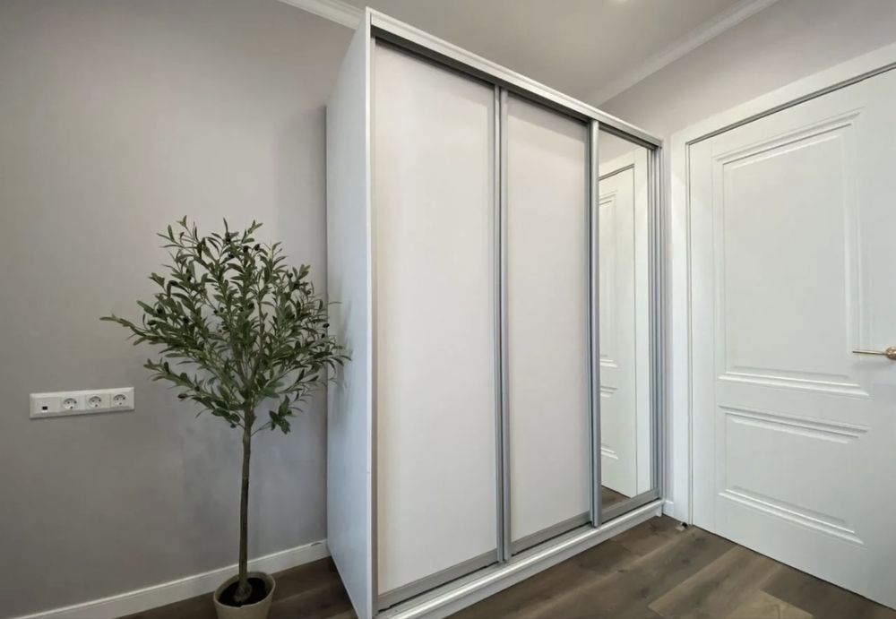 Шкаф купе продам