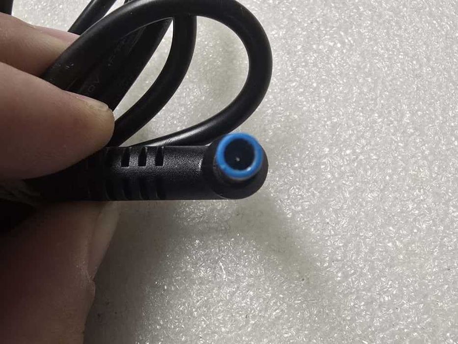 Incarcator laptop HOIOTO 19.5V 1.28A 24.96W 25W 4.5 X 3.0mm blue