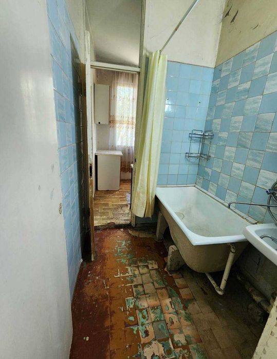 Чиланзар3 Торговый центр чииланзар , продается 3 комнатная квартира