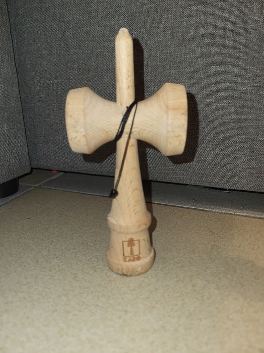 Ken de kendama karo