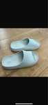 Șlapi yezzy slides marime 34.