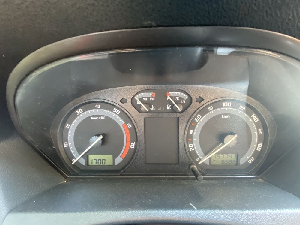 Skoda fabia 1.2 avariată