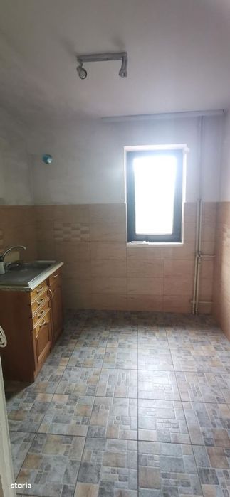 2 camere semidecomandat, zona Universitate