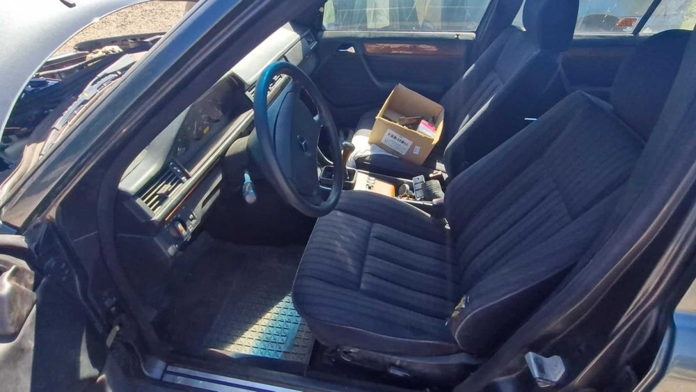 Mercedes W124 200E A/C 1989